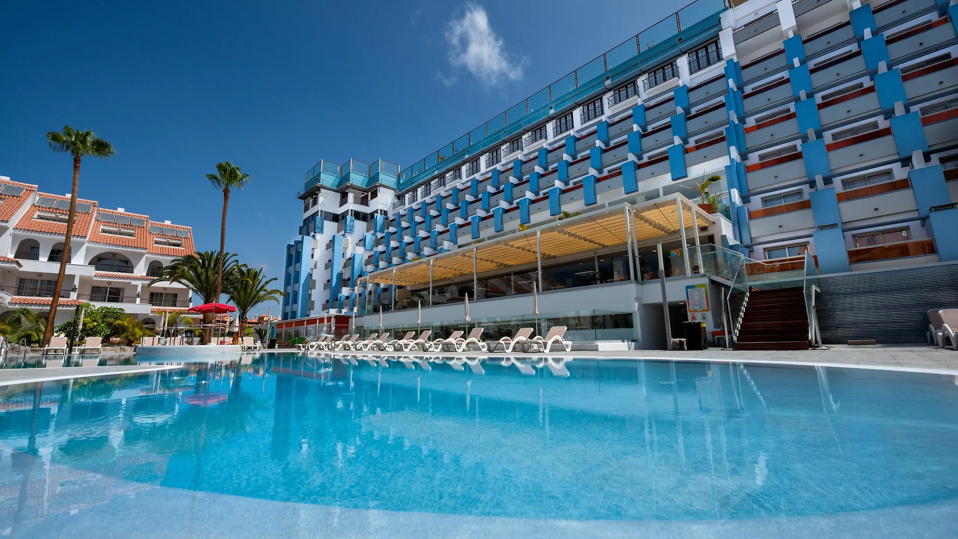 Paradise Park Fun Lifestyle Hotel 로스크리스티아노스